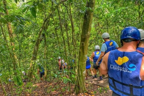 Excursión a las 7 Cascadas de Damajagua - Amber Cove y Bahía Taína