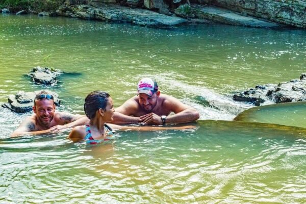 Combo de Aventura en Punta Cana: Monkeyland, Tirolesas y Buggies en un Solo Día - Imagen 3