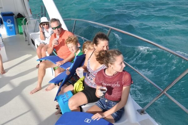 Parasailing y Crucero de Snorkel en Punta Cana - Image 4