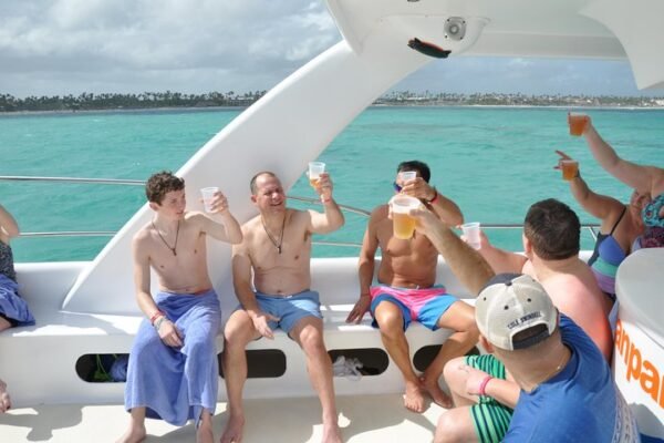 Parasailing y Crucero de Snorkel en Punta Cana - Image 6