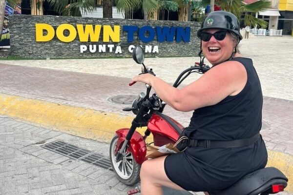 Tour Guiado en E-Bike por la Ciudad de Punta Cana - Imagen 7