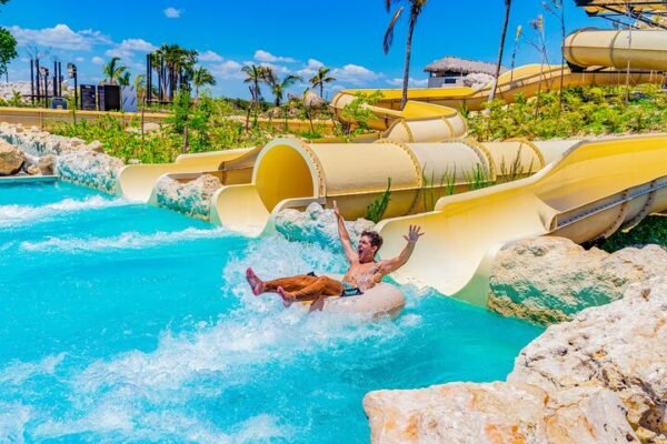 Punta Cana: Entrada al Parque Acuático El Dorado con Transporte Incluido
