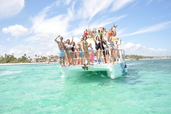 Parasailing y Crucero de Snorkel en Punta Cana - Image 8