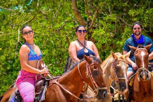 Paseo a Caballo y Tour en ATV o Buggy a la Cueva de Agua y Playa Macao - Imagen 4